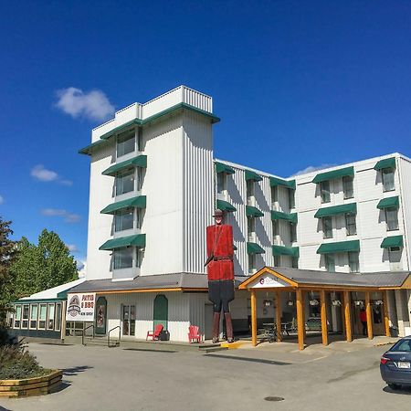 Coast High Country Inn Whitehorse Exterior photo