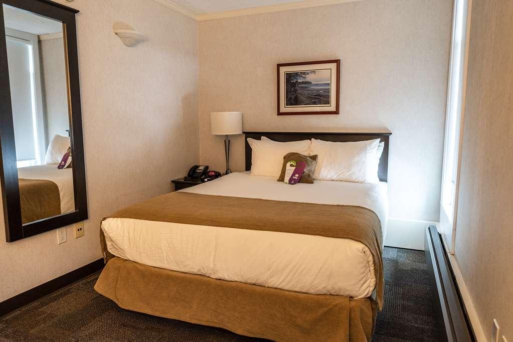Coast High Country Inn Whitehorse Room photo