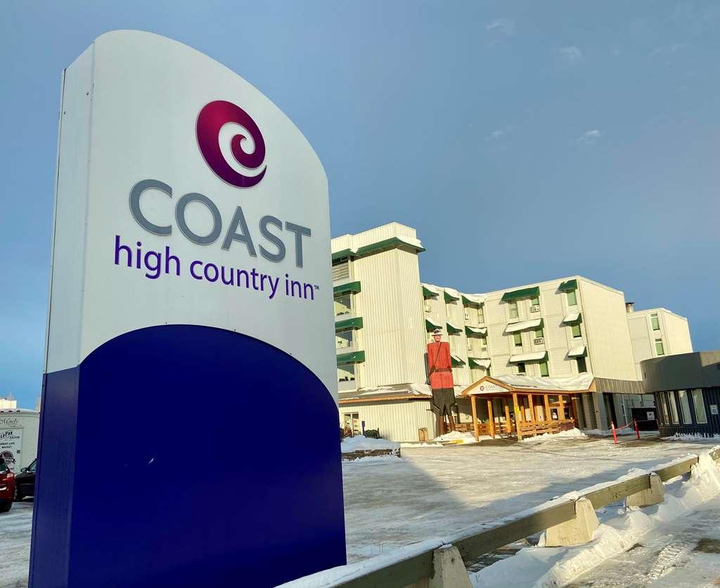 Coast High Country Inn Whitehorse Exterior photo
