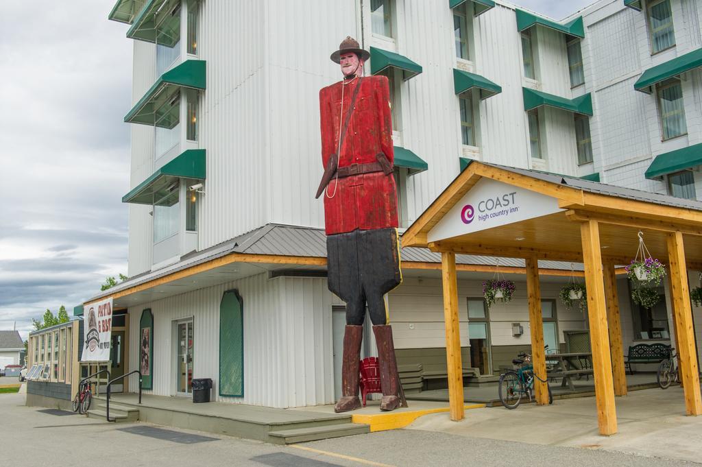 Coast High Country Inn Whitehorse Exterior photo