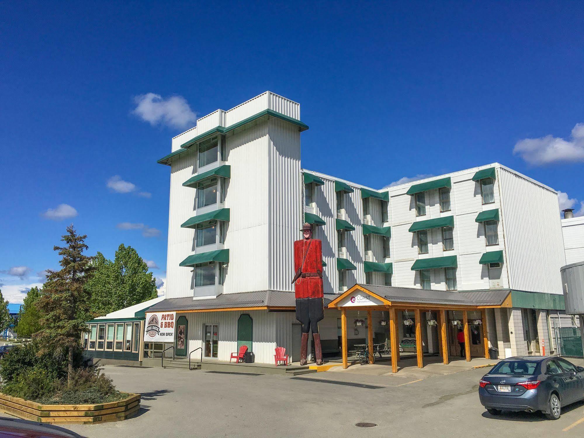 Coast High Country Inn Whitehorse Exterior photo